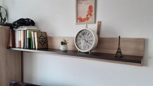 Wood Wall Mounted Floating Shelves (24 x 8 Inches, Brown)